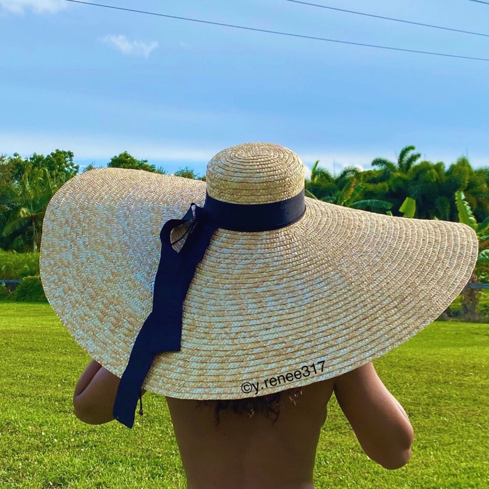 Massive Photo-worthy Beach Hat